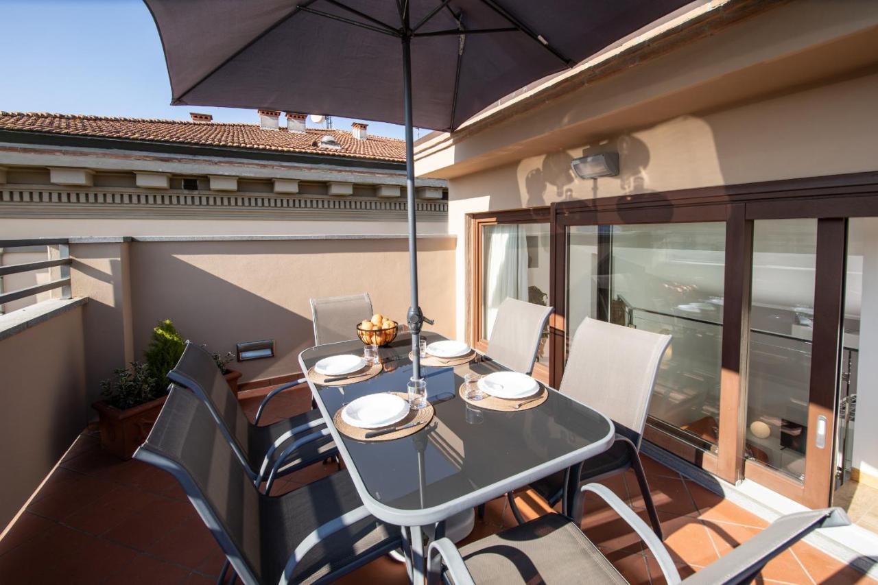 Rooftop Delight With Terrace ルッカ エクステリア 写真